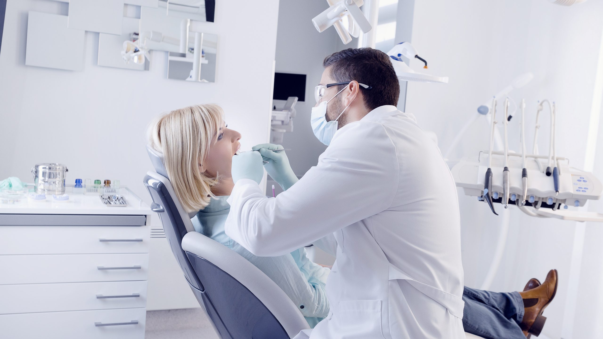 Dentist in Northridge, CA